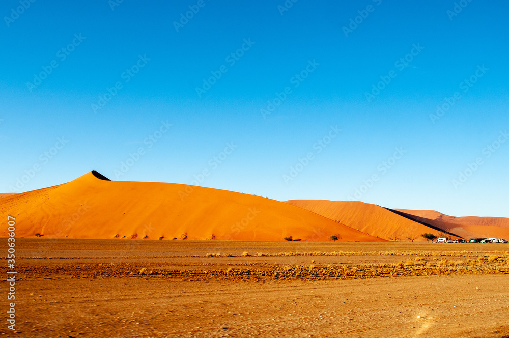 Die riesigen Sanddünden der Wüste Namib