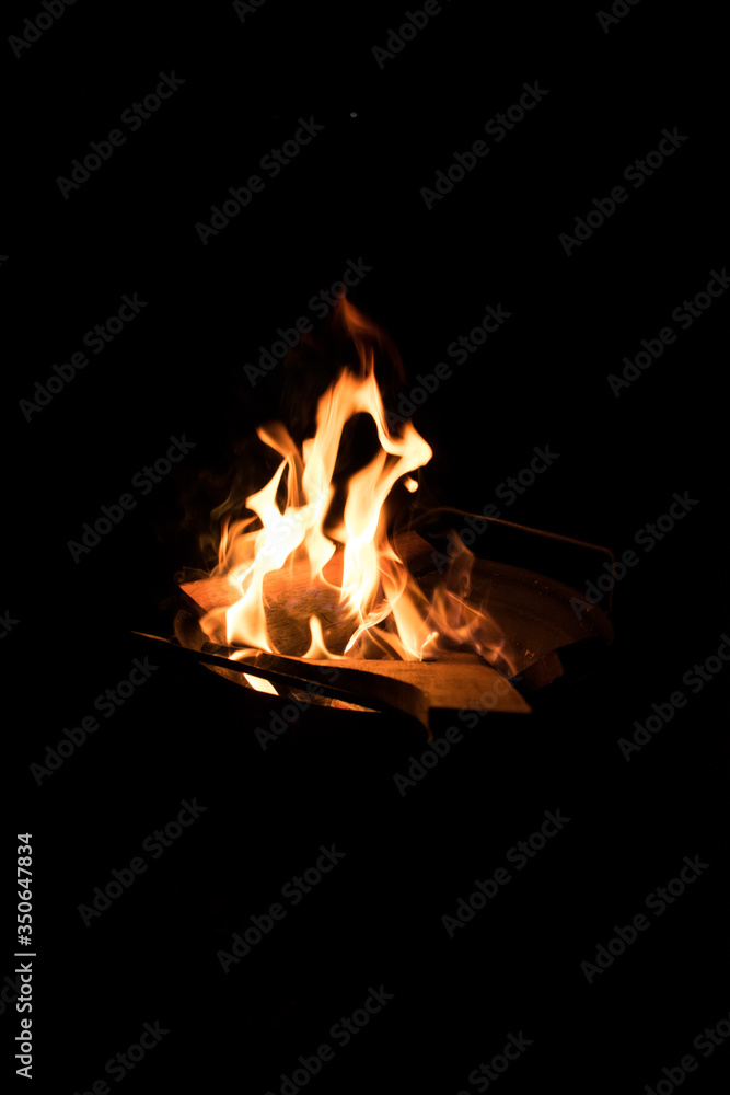 Obraz premium fire burning in a fireplace