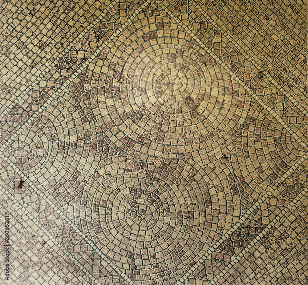 Fototapeta premium Dirty tile pattern with brown and cream