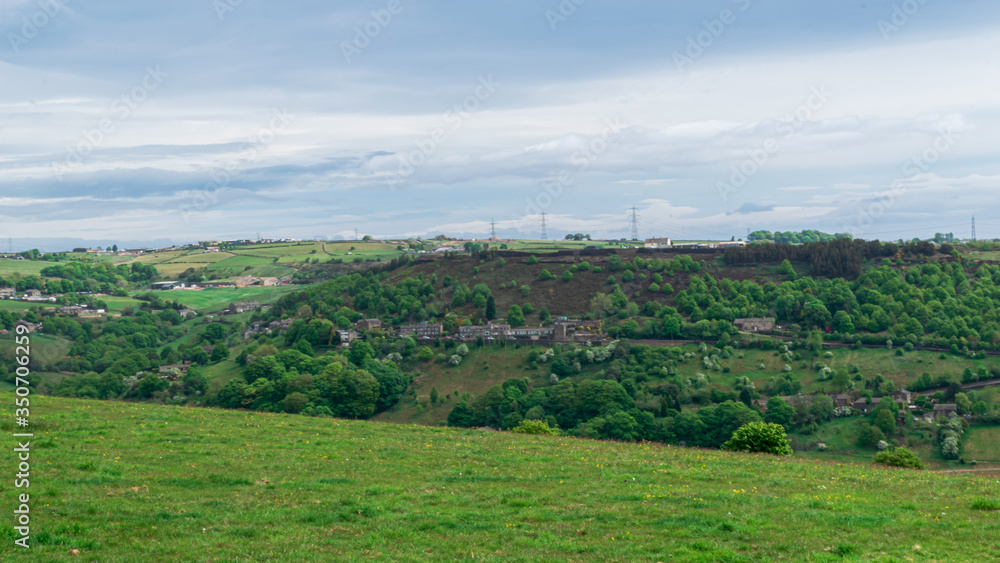 Obraz premium Green Fields in Halifax, West Yorkshire