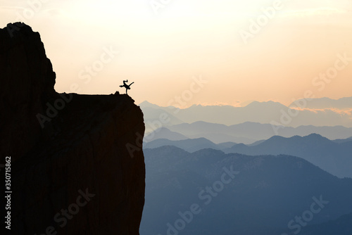 Fotografia mountain diary of an unusual and fearless adventurer