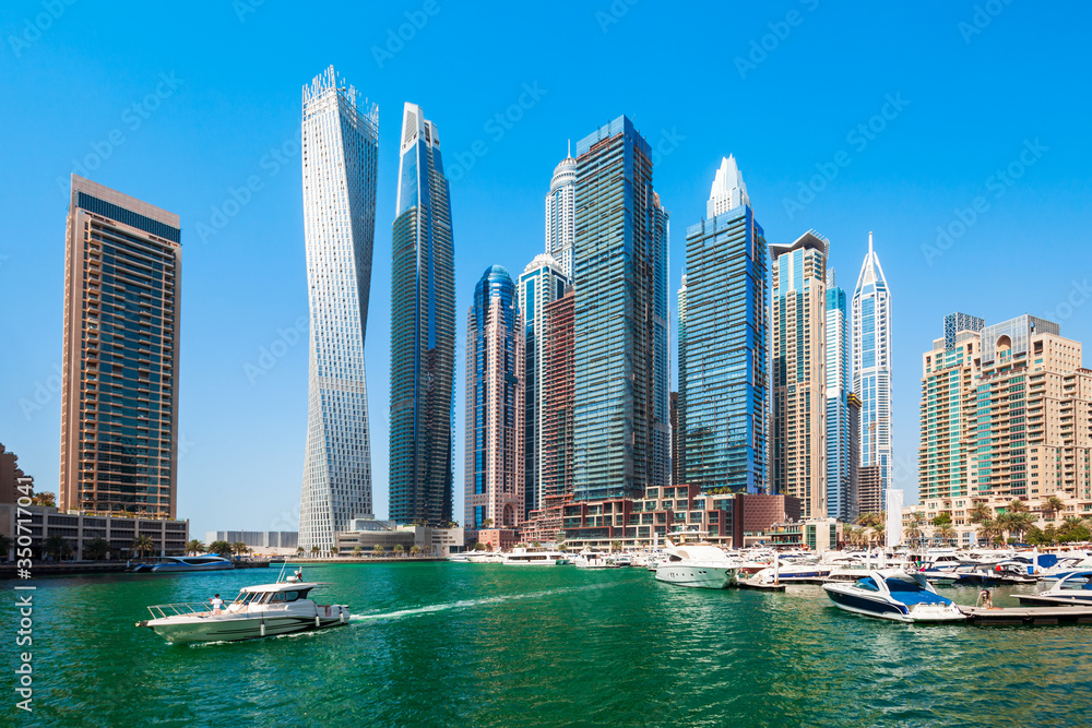 Obraz premium Dubai Marina district in Dubai, UAE