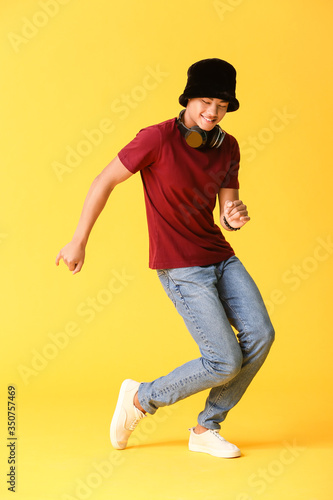 African-American teenager d...