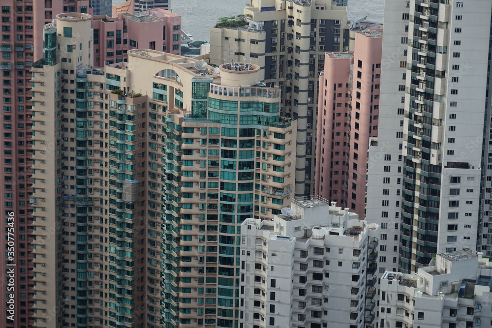 ヴィクトリア・ピークから見える香港の高層ビル群
