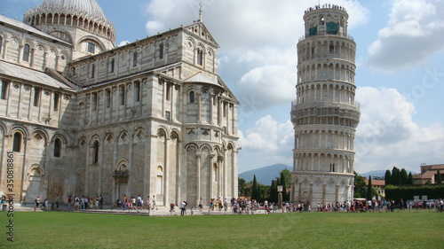Obraz na płótnie Leaning Tower Of Pisa And Piazza Dei Miracoli