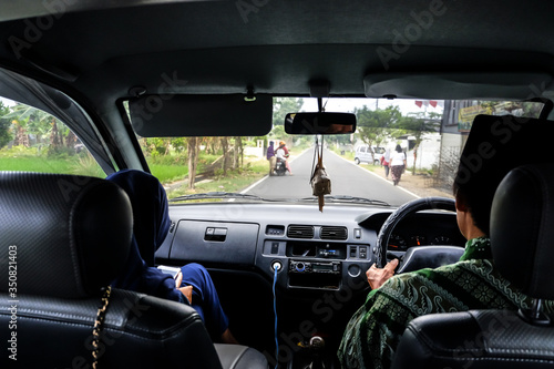 father was driving a car during Eid © fridayimages