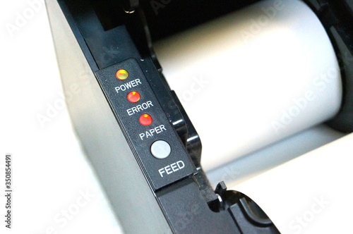 Check printer error. The indicators on the device panel indicate an alarm condition. Cash register malfunction