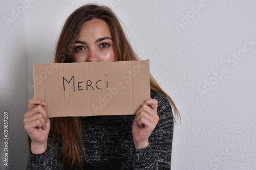 Jeune femme sans domicile fixe photo