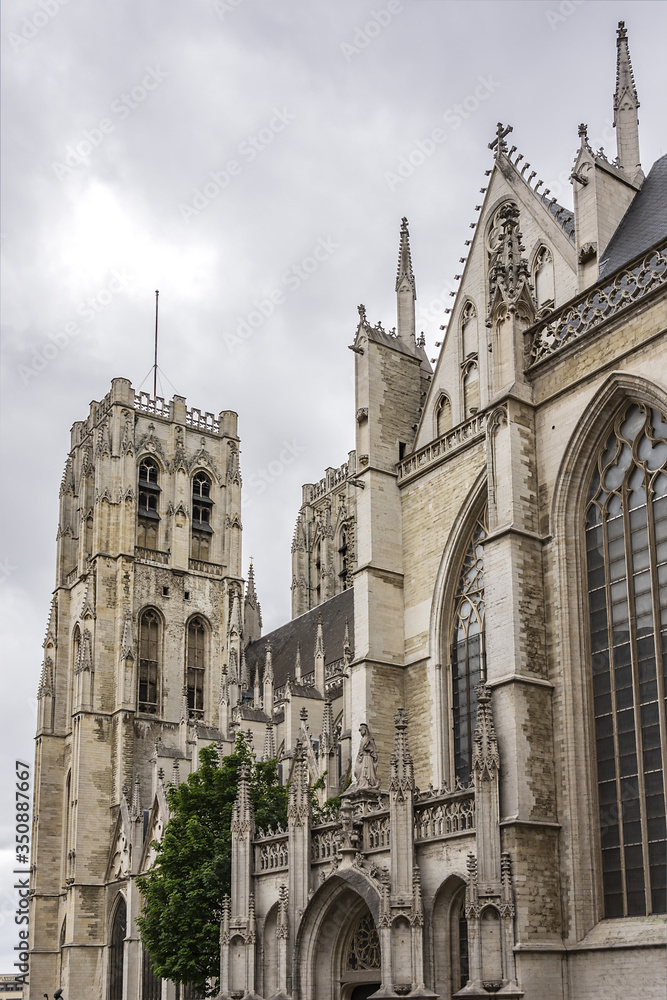 Fototapeta premium Architectural fragments of Cathedral of St. Michael and St. Gudula - Roman Catholic church on the Treurenberg Hill in Brussels, Belgium.