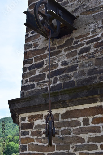 Fährturm in Hatzenport an der Mosel photo