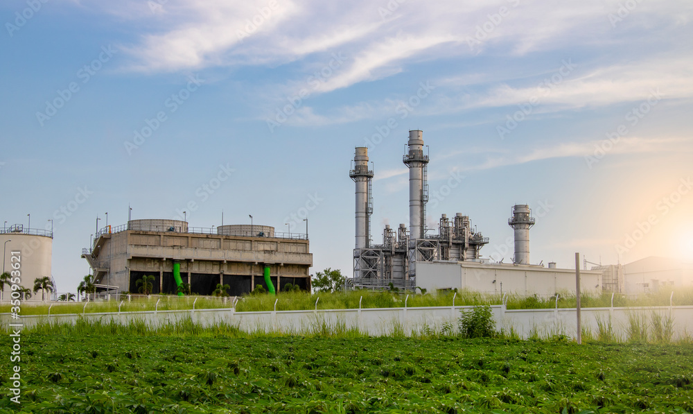 Gas turbine electrical power plant with twilight Gas turbine electrical power plant with twilight