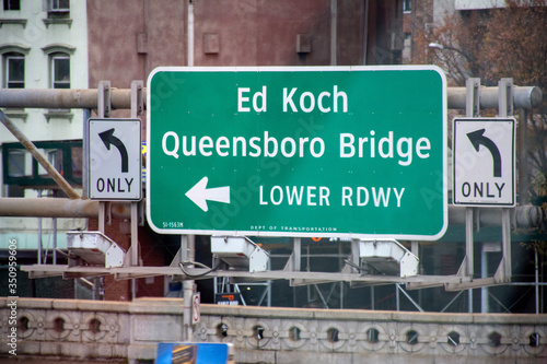 new york street sign