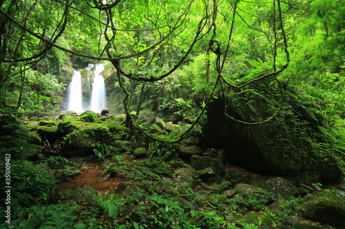 Fotografie Nature of Sapan Waterfall, Khun Nan National Park Bo Kluea Nan Thailand