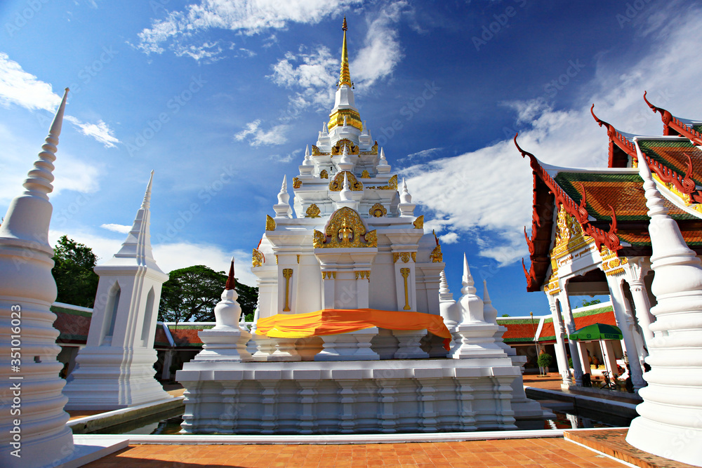 Fototapeta premium Chaiya Pagoda Temple Surat thani, Thailand