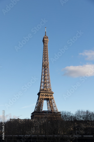 eiffel tower Paris france daylight