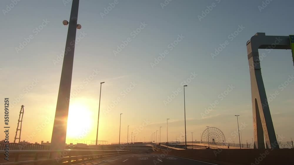 Towards sunrise. Running video Towards sunrise. Running video