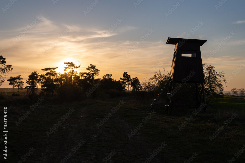 Landschaft zum Sonnenuntergang Landschaft zum Sonnenuntergang