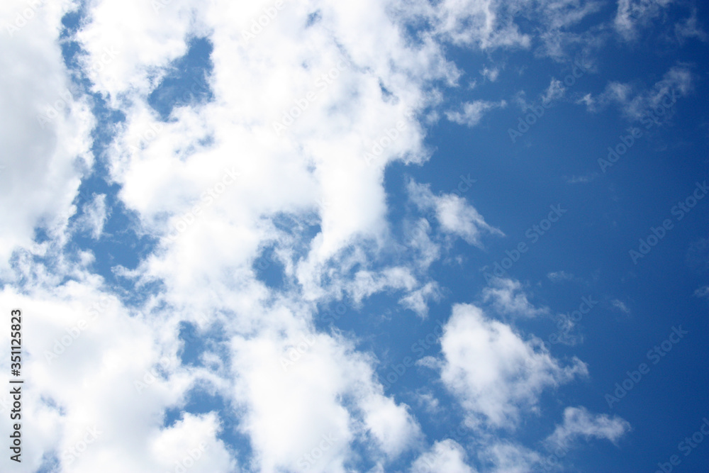 Obraz premium Beautiful blue sky and clouds natural background.