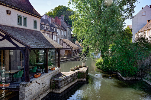 Tableau sur toile Old public wash house in chartres