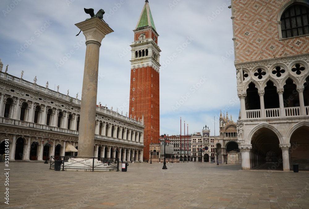 Naklejka premium City without people at the time of the Corona Virus the surreal