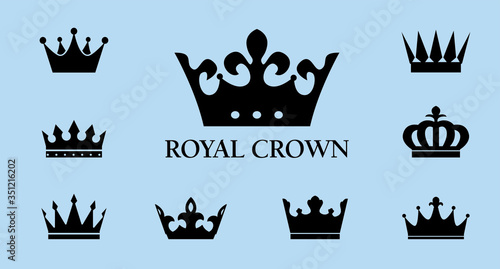 Fototapeta Naklejka Na Ścianę i Meble -  Set black crown. Vector Illustration and icon