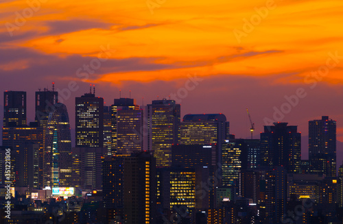 東京　夕焼け　新宿高層ビル群　2019