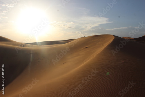 気軽にサハラ砂漠が体験できる メルズーガ（モロッコ）
