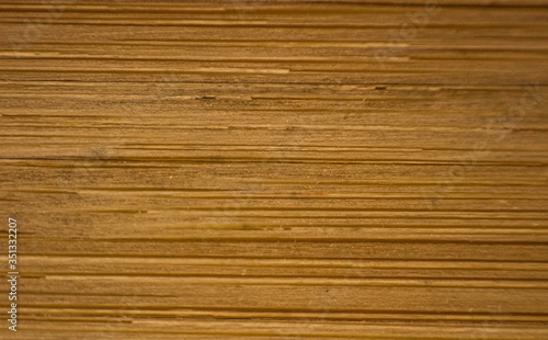 Drewniana podk  adka z klejonego drewna  r    nokolorowe deski