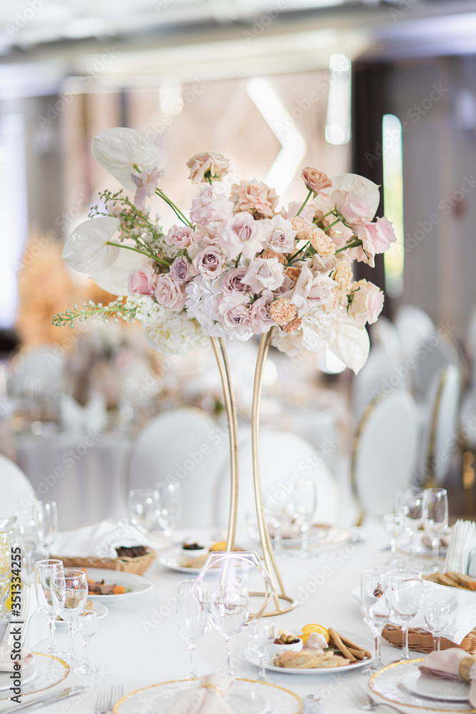 Image of a beautifully decorated wedding venue Image of a beautifully decorated wedding venue