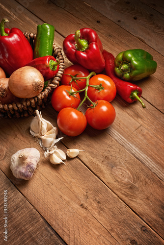 verduras, tomates, pimientos, cebolla, ajo, saludable, Sano, comida, casera, tradicional, vegetariano, vegano, cocina, recetas, sofrito, salsa, guiso 