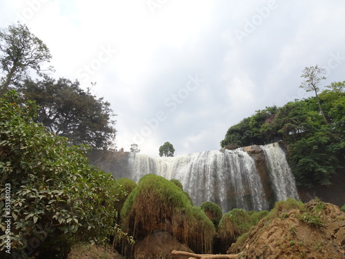 Vietnam Field Photos, Landscapes, Buildings, Statues and more