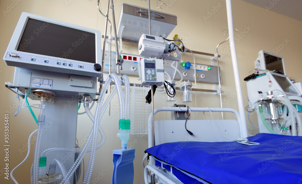 Emergency Department. Intensive care unit, equipment, ventilation, oxygen. Emergency Department. Intensive care unit, equipment, ventilation, oxygen.