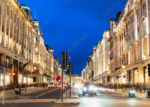 ロンドン リージェント・ストリート 夜景