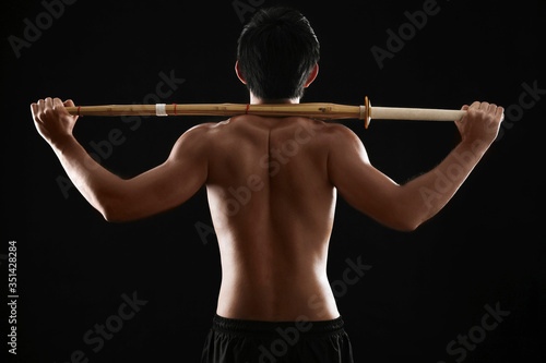 Canvas Print Man practising the martial art of Kendo