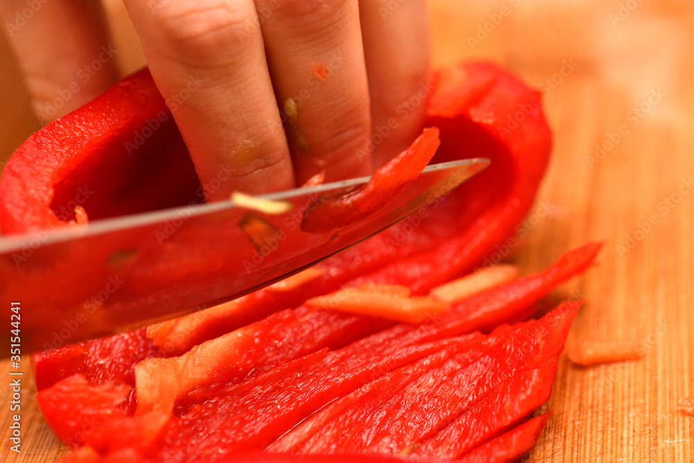 salad, green red pepper, sweet pepper, bitter pepper, carrot, salad, cuisine, food, knife, sliced, proper nutrition salad, green red pepper, sweet pepper, bitter pepper, carrot, salad, cuisine, food, knife, sliced, proper nutrition