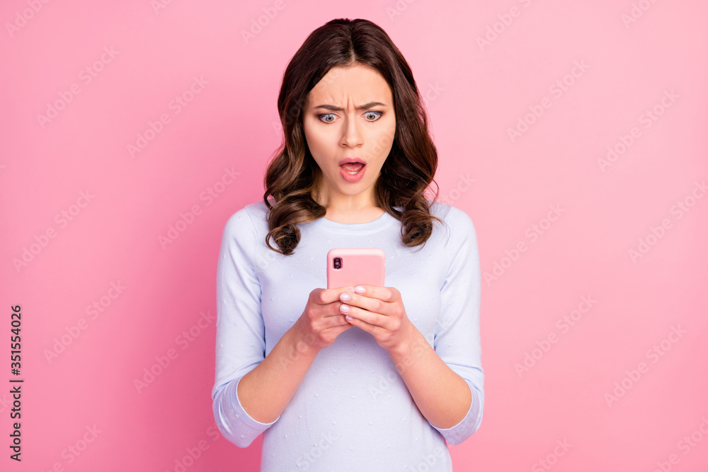 Photo of beautiful attractive lady hold telephone hands quarantine time read news corona virus infection spreading world wear casual white shirt isolated pastel pink color background Photo of beautiful attractive lady hold telephone hands quarantine time read news corona virus infection spreading world wear casual white shirt isolated pastel pink color background