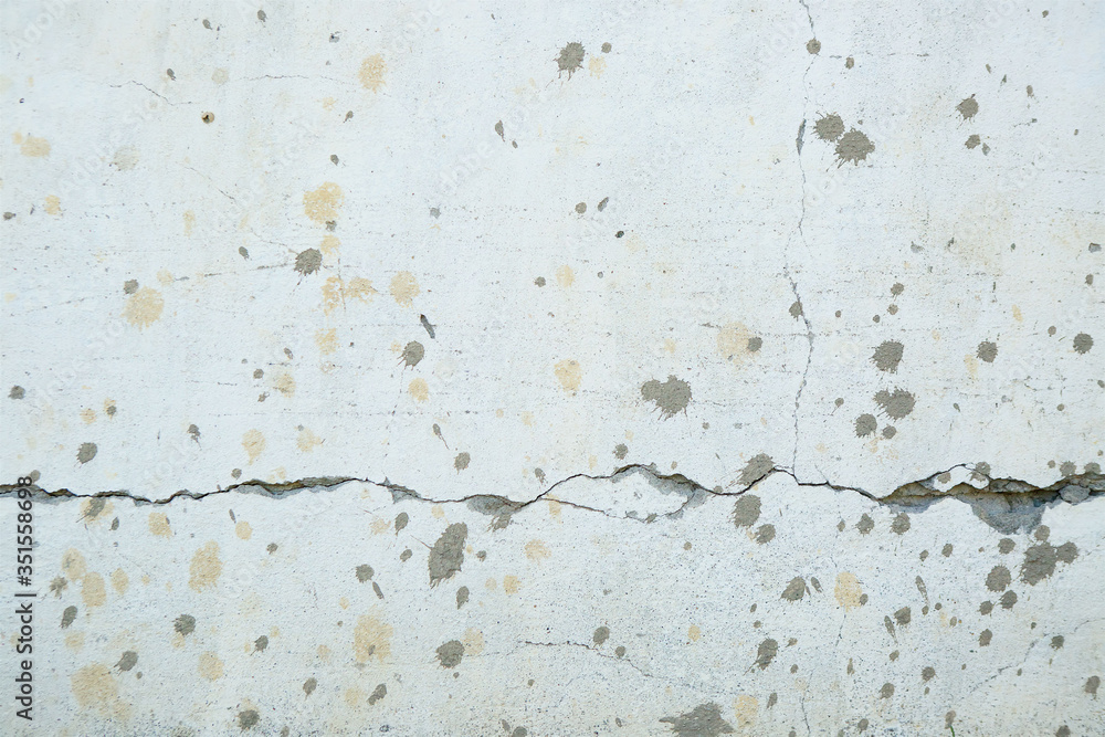 Obraz premium The old surface of the concrete or clay wall