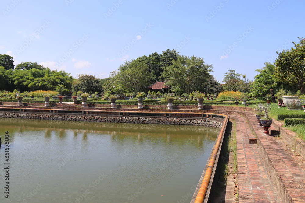 Bassin de la Cité impériale à Hué, Vietnam