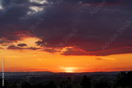 Sonnenuntergang mit Landschaft in Oberösterreich