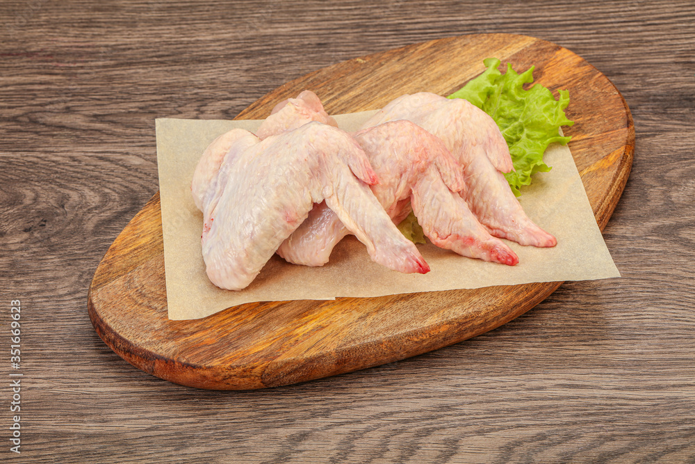 Raw chicken wings for cooking