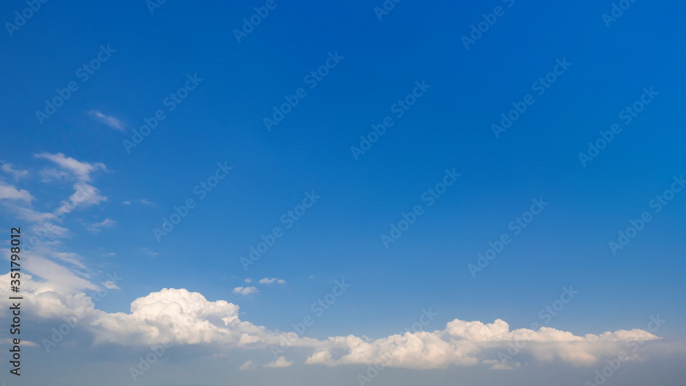 Fototapeta premium 空と雲