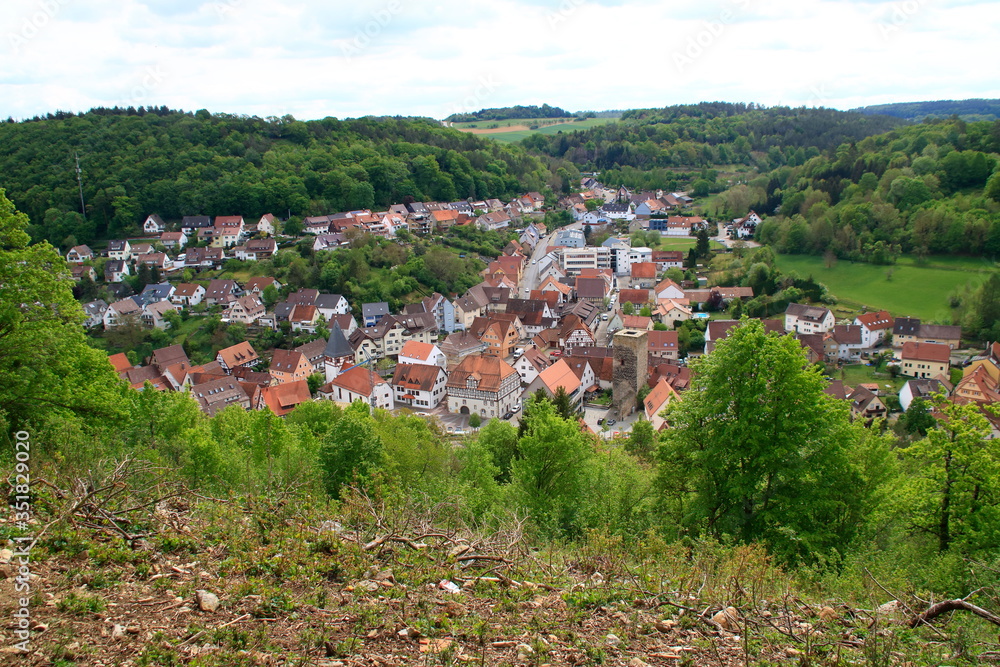 Blick auf die Gemeinde Mönsheim im Landkreis Pforzheim