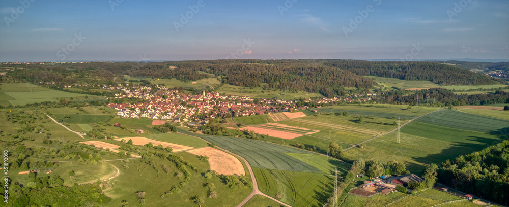 Fototapeta premium Panorama von Gültlingen bei Wildberg im Schwarzwald 