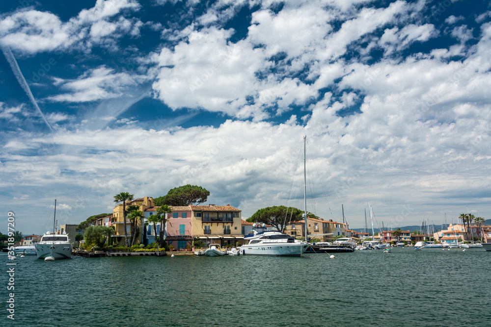 Naklejka premium Port Grimaud in the South of France
