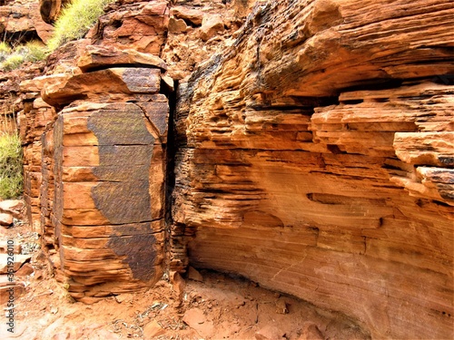 Slika na platnu Rocky Red Centre