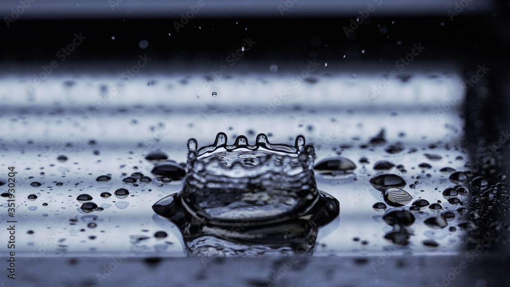 water drop splash macro photography