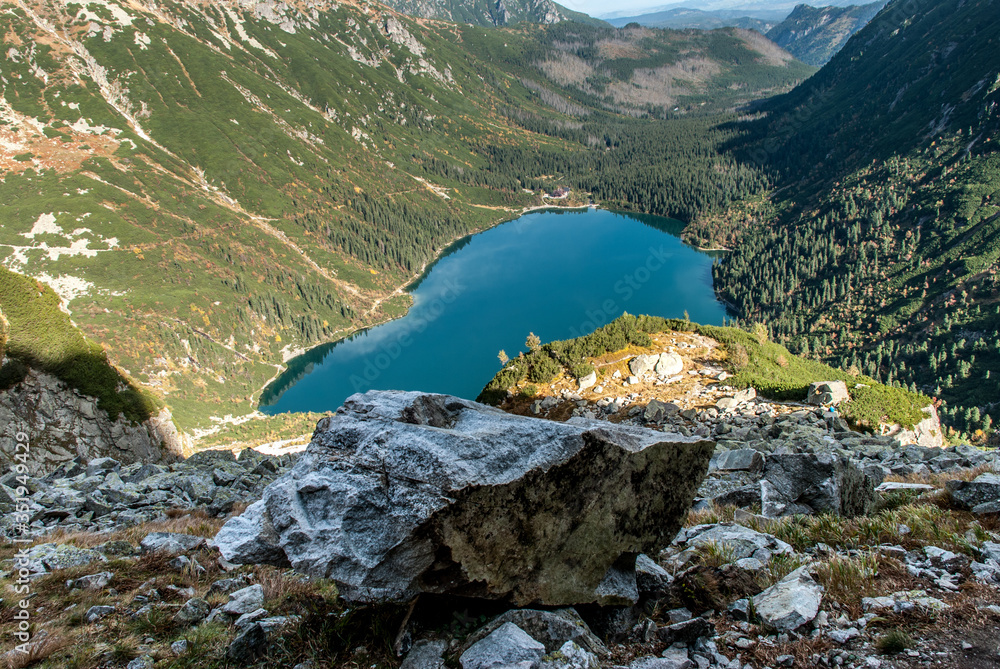 Foto View of Morskie Oko from tatra pass (Przelecz pod Chlopkiem), Tatras, Zakopane