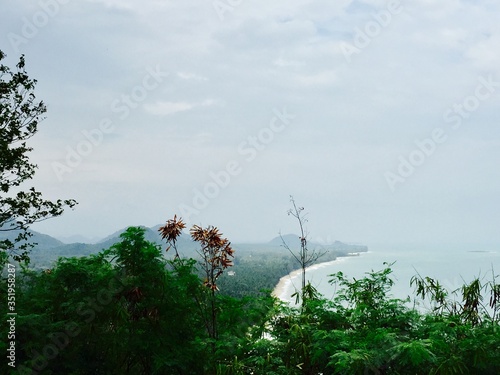 küste meer bewölkt tropisch