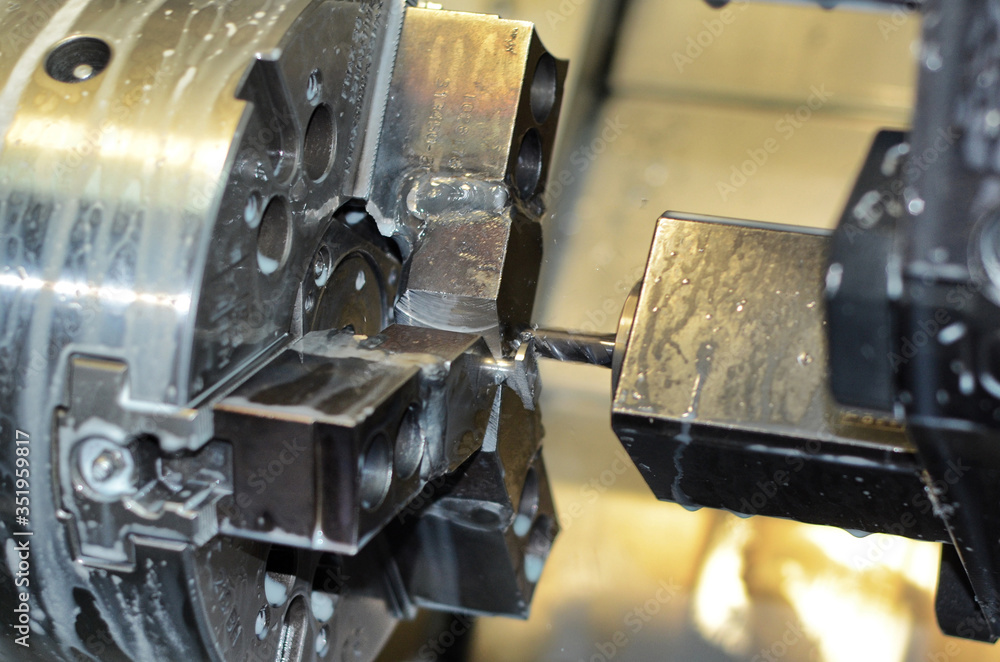 Cnc machine, turning milling tap proces