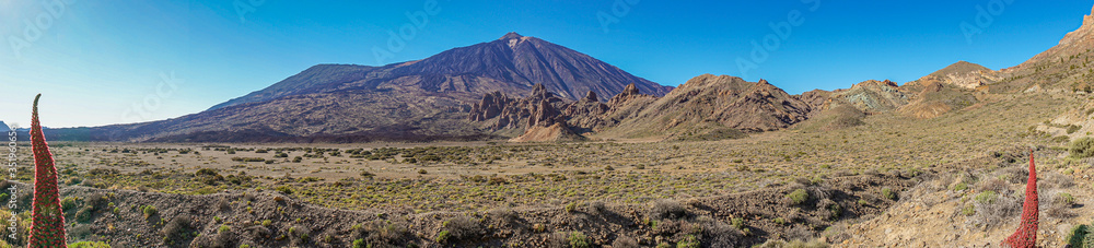 Blick auf den Gipfel des Teide-Vulkan - Panorama-Aufnahme